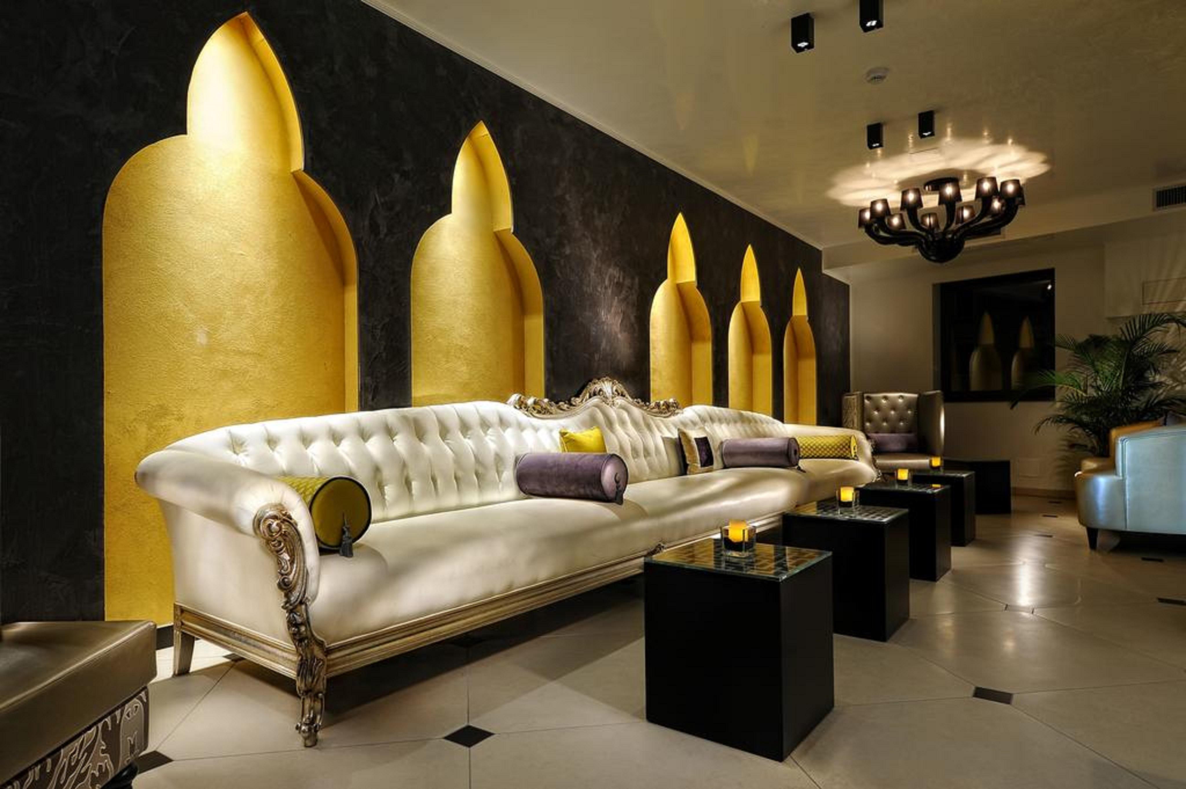 Hotel Carnival Palace - Collection